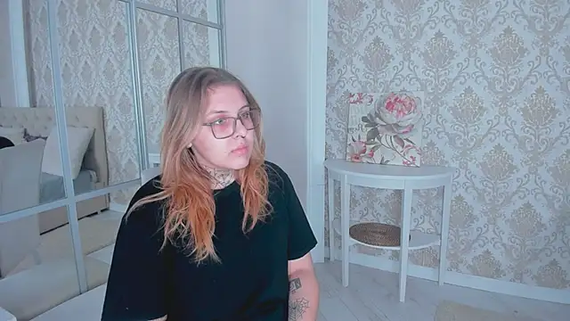 EngelCoombs online show from December 12, 6:10 pm