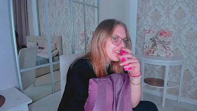 EngelCoombs online show from December 12, 10:20 pm