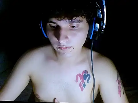 Charley quin online show from April 10, 11:34 pm