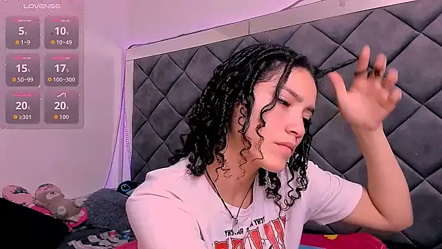 Nellyhills online show from November 12, 1:37 pm