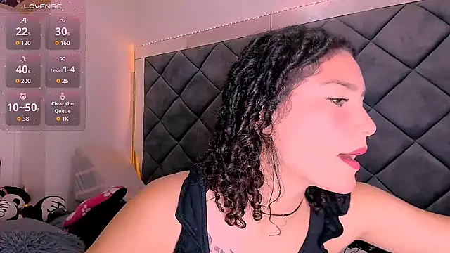 Nellyhills online show from October 22, 11:53 am