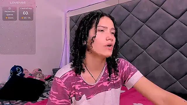 Nellyhills online show from November 15, 5:06 pm