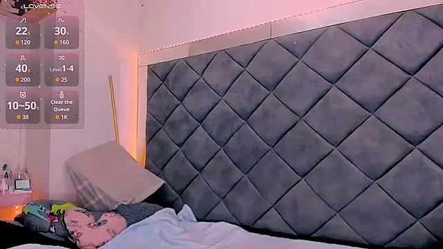 Nellyhills online show from November 2, 3:39 pm