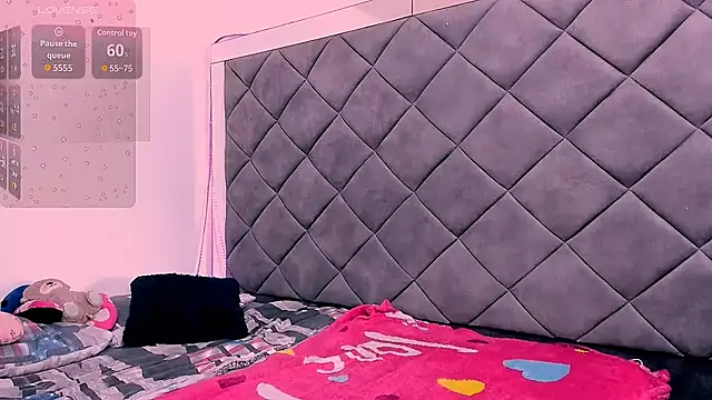 Nellyhills online show from November 23, 6:07 pm