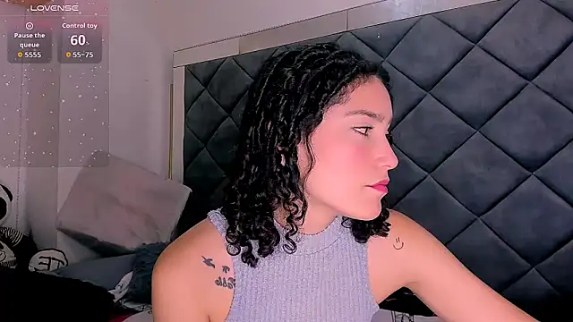 Nellyhills online show from October 20, 1:44 pm