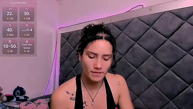 Nellyhills online show from November 19, 1:33 pm