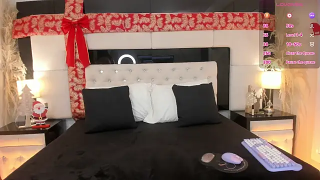 CarlaRossi  online show from December 21, 8:09 pm