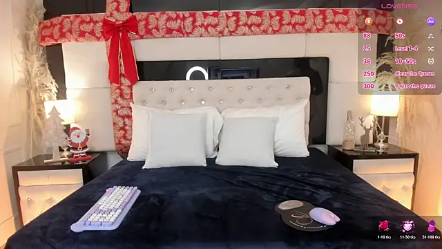 CarlaRossi  online show from December 22, 9:37 pm