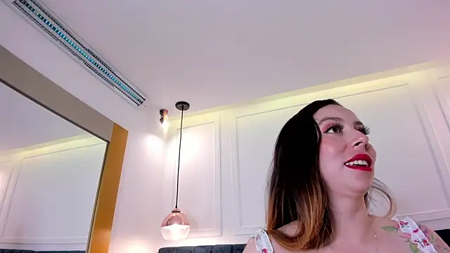 Snapshot of CarlaRossi_ chatting on June 28, 8:26 pm CarlaRossi online show from June 28, 8:26 pm