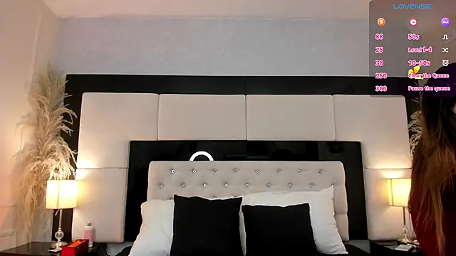 CarlaRossi  online show from October 1, 7:40 pm