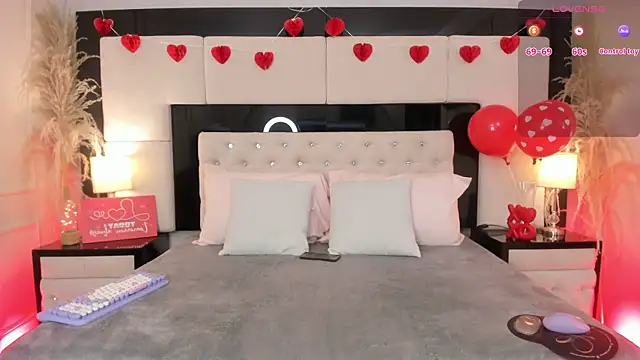 CarlaRossi  online show from February 17, 7:33 pm