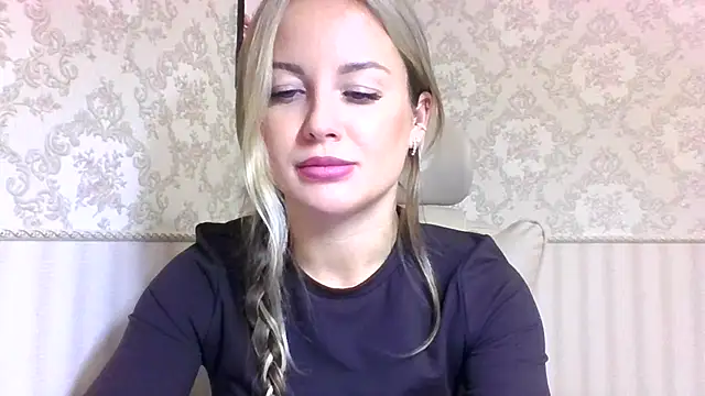 Snapshot of jennifer838 chatting on October 8, 3:02 pm jennifer838 online show from October 8, 3:02 pm