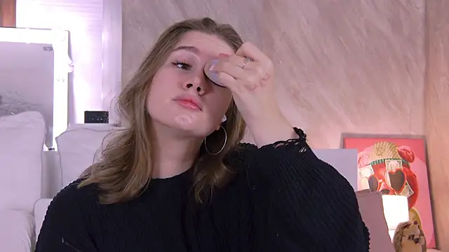 Snapshot of EllieHayes chatting on September 27, 4:02 pm EllieHayes online show from September 27, 4:02 pm