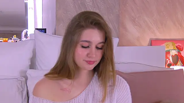 Snapshot of EllieHayes chatting on March 13, 9:05 pm EllieHayes online show from March 13, 9:05 pm