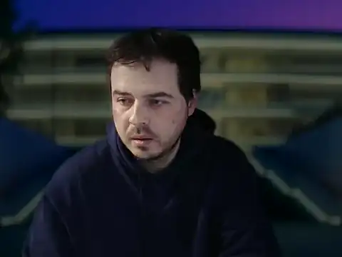 Snapshot of CuteMan33 chatting on December 15, 11:10 pm CuteMan33 online show from December 15, 11:10 pm