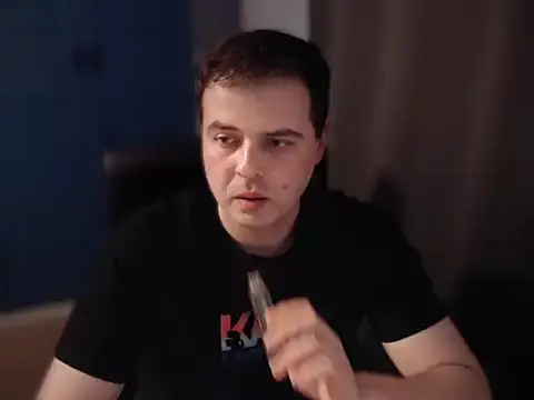 Snapshot of CuteMan33 chatting on October 30, 10:28 pm CuteMan33 online show from October 30, 10:28 pm