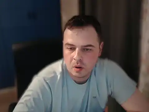 CuteMan33 online show from April 7, 9:05 pm