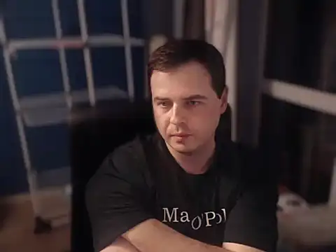 Snapshot of CuteMan33 chatting on October 22, 10:19 pm CuteMan33 online show from October 22, 10:19 pm