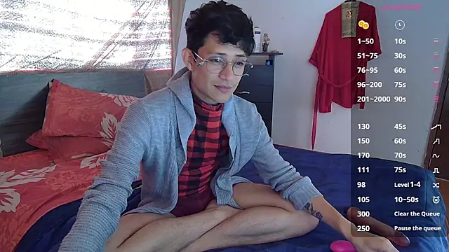 Snapshot of Sweet_c4mer0n chatting on October 15, 9:01 pm Sweet c4mer0n online show from October 15, 9:01 pm