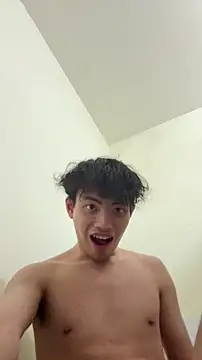 Snapshot of Kitjai200301 chatting on November 3, 9:13 am Kitjai200301 online show from November 3, 9:13 am