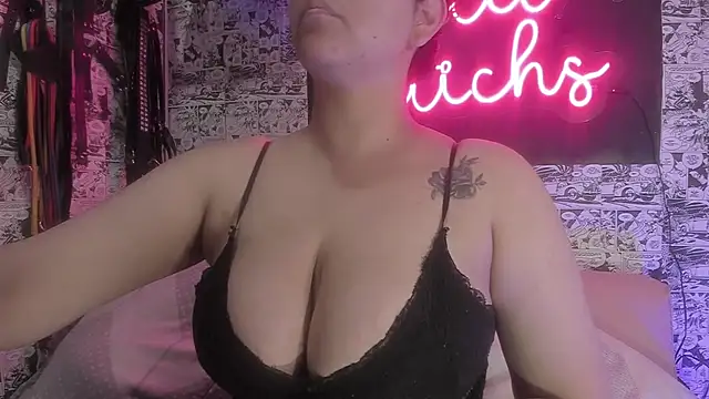 Snapshot of lilit_fetichs chatting on September 27, 11:11 pm lilit fetichs online show from September 27, 11:11 pm