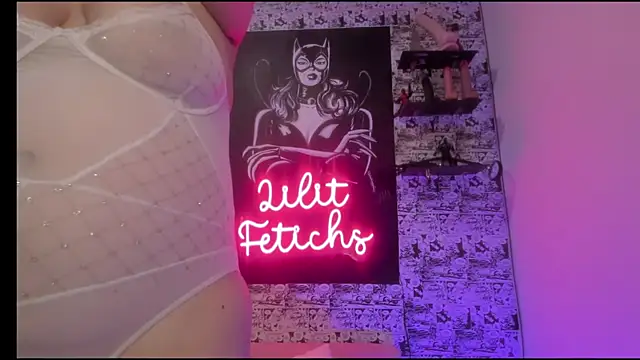 Snapshot of lilit_fetichs chatting on October 2, 10:35 pm lilit fetichs online show from October 2, 10:35 pm