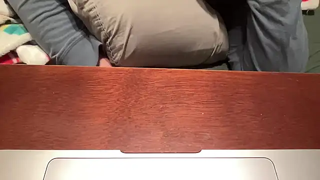 Snapshot of wesandemma chatting on December 20, 1:47 am wesandemma online show from December 20, 1:47 am