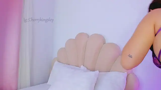  cherrykingsley1 online show from June 1, 5:29 am