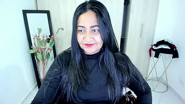 Adele Sweett online show from May 12, 10:43 am