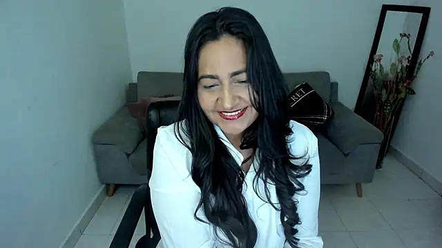 Adele Sweett online show from March 13, 10:42 am