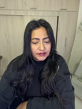 Snapshot of Adele_Sweett chatting on June 11, 10:34 am Adele Sweett online show from June 11, 10:34 am