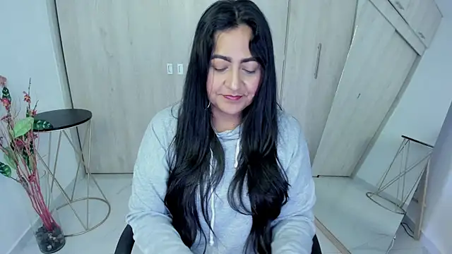 Snapshot of Adele_Sweett chatting on July 3, 10:55 am Adele Sweett online show from July 3, 10:55 am