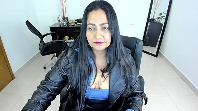 Snapshot of Adele_Sweett chatting on March 7, 12:56 pm Adele Sweett online show from March 7, 12:56 pm