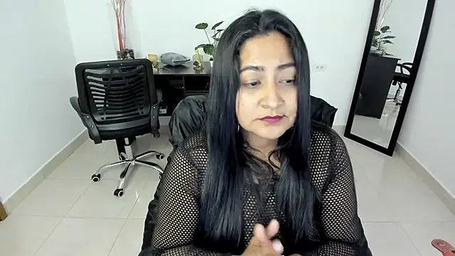 Snapshot of Adele_Sweett chatting on March 3, 5:52 pm Adele Sweett online show from March 3, 5:52 pm