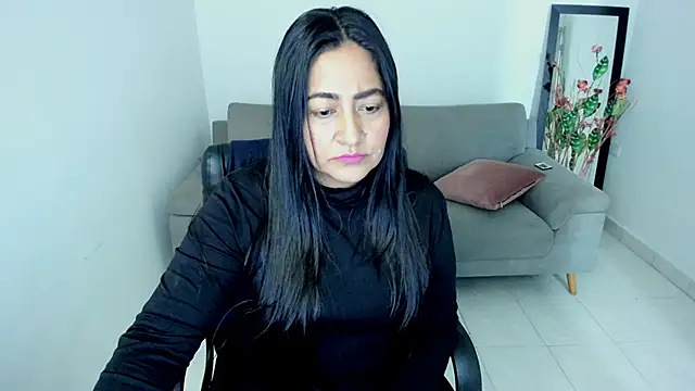 Snapshot of Adele_Sweett chatting on September 24, 10:44 am Adele Sweett online show from September 24, 10:44 am