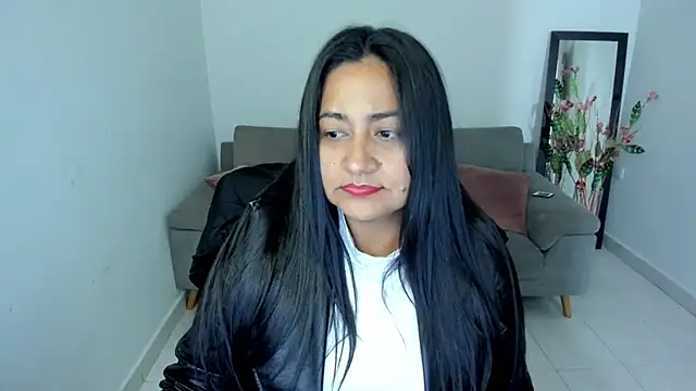 Snapshot of Adele_Sweett chatting on October 16, 10:23 am Adele Sweett online show from October 16, 10:23 am
