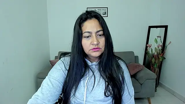 Adele Sweett online show from April 18, 11:23 am