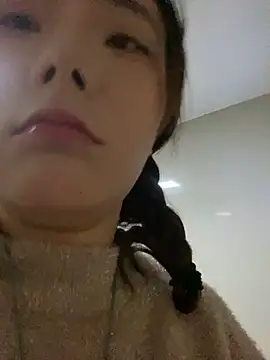 ChuChu1991 online show from October 12, 11:11 am