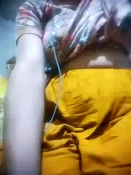 sweety-100 online show from December 31, 8:48 am