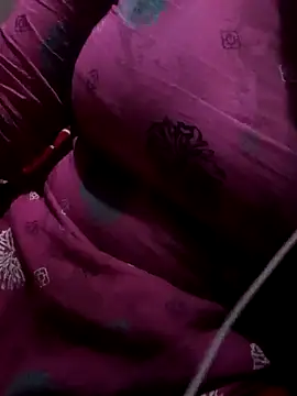 sweety-100 online show from December 18, 9:58 am