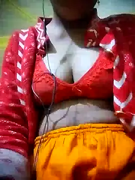 sweety-100 online show from January 3, 6:46 pm