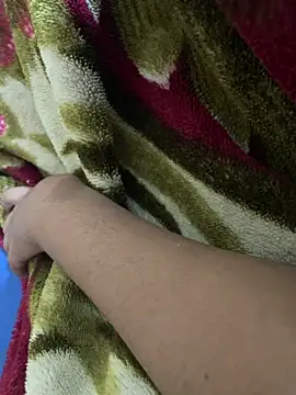 Snapshot of United3 chatting on November 27, 9:10 am United3 online show from November 27, 9:10 am