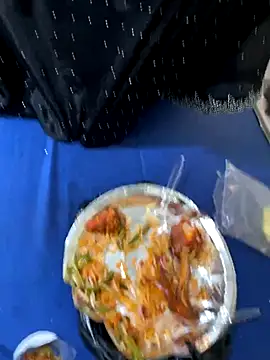 Snapshot of United3 chatting on November 26, 8:36 am United3 online show from November 26, 8:36 am