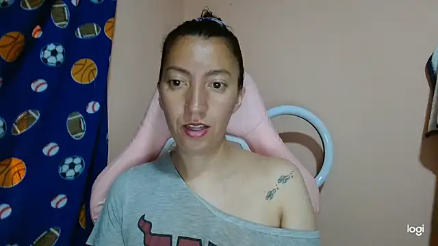 kaybabyhot online show from May 4, 1:36 pm