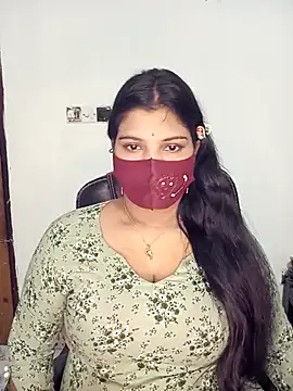 Hot-Angel  online show from November 25, 12:33 am