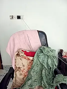 Hot-Angel  online show from November 9, 4:16 am