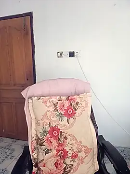 Hot-Angel  online show from November 17, 1:53 am