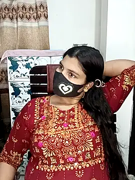 Hot-Angel  online show from February 17, 7:33 pm