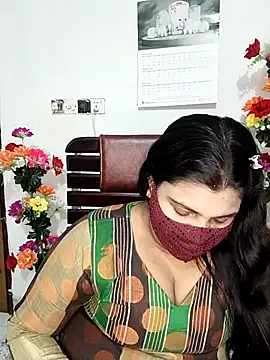 Hot-Angel  online show from February 12, 6:07 pm