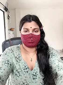 Hot-Angel  online show from January 7, 7:35 am